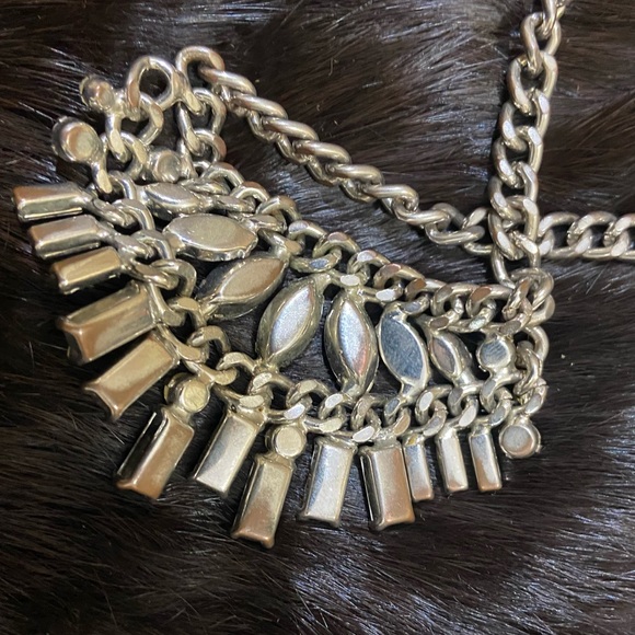 Necklaces. - Picture 4 of 4